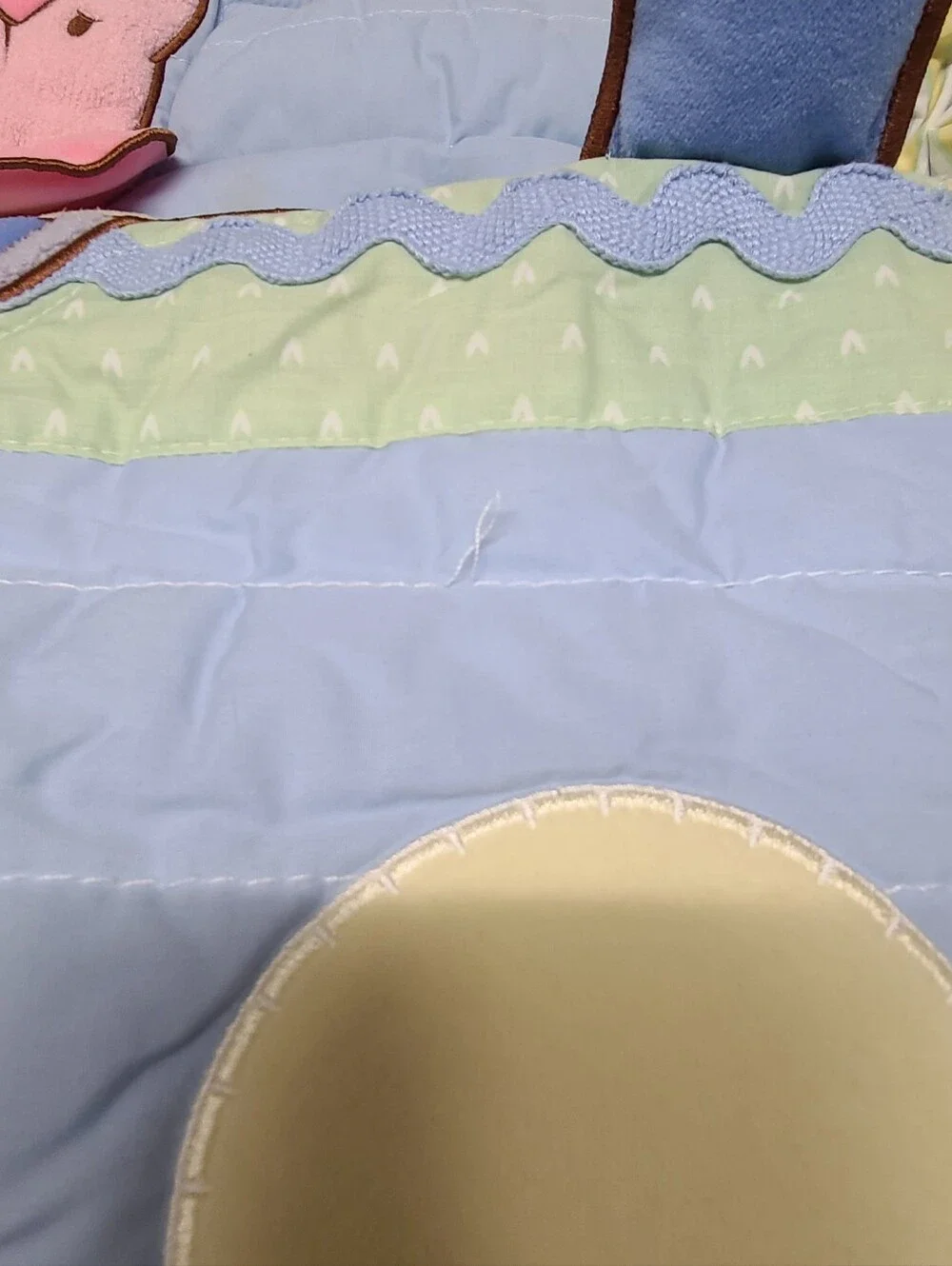Vintage Disney Baby Peek-A-Pooh 4-Piece Crib Bedding Set Winnie the Pooh